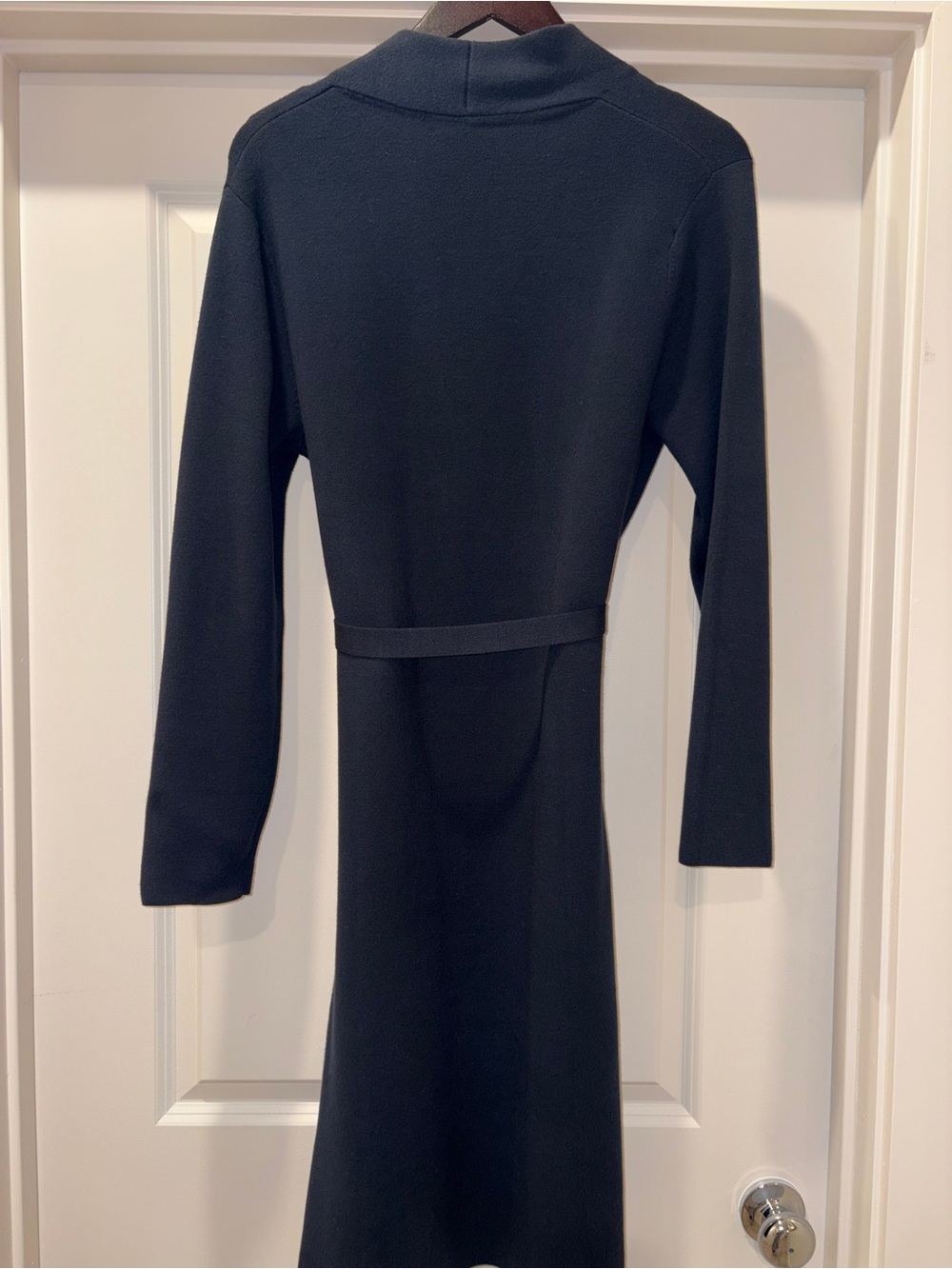 Aritzia Babaton TY Cardigan Dark Night Navy Size Medium - Picture 6 of 13